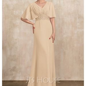 Mother of the bride formal dress champagne 26w